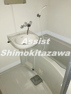 世田谷区代沢２丁目のアパートの洗面所|★洗面ボウルつき★