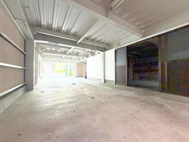 あきる野市伊奈　中古戸建の駐車場