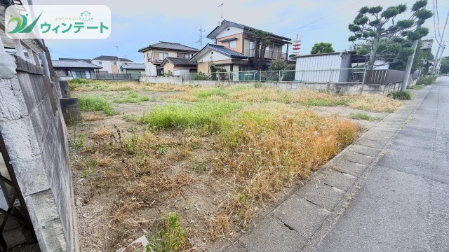 石岡市府中5丁目　売地の外観|前面道路は交通量が少なく子供の通学にも安心の道路です♪ぜひ現地でご体感ください！