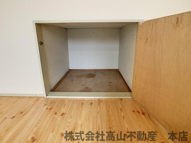 宗像市赤間３丁目のアパートの収納