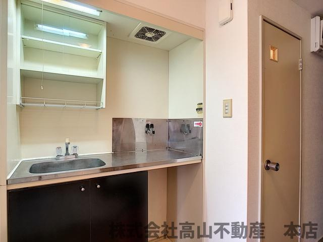宗像市赤間３丁目のアパートのキッチン