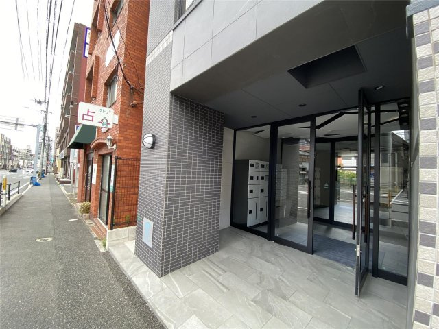 プレミアJONOのエントランス