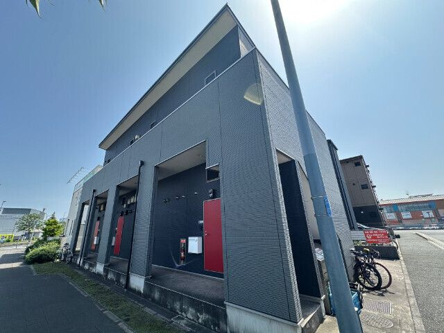 ＬＡＵＲＥＬ ＩＮＩＣＩＯの外観