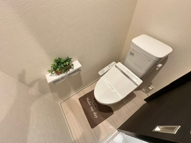 ＬＡＵＲＥＬ ＩＮＩＣＩＯのトイレ