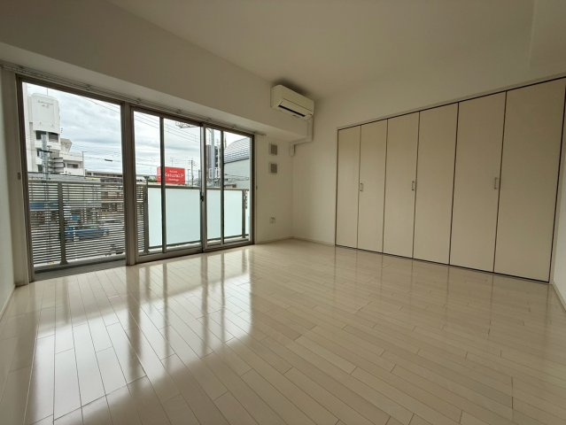 ＣＥＳＴＡ高槻の居間・リビング