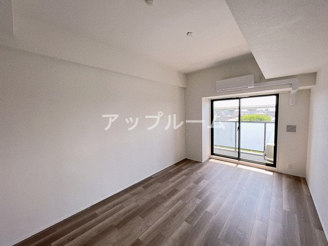 春日井市勝川町６丁目の賃貸マンションの居間・リビング