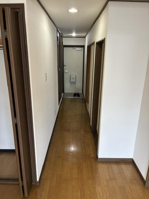Ｔクレストビルの玄関