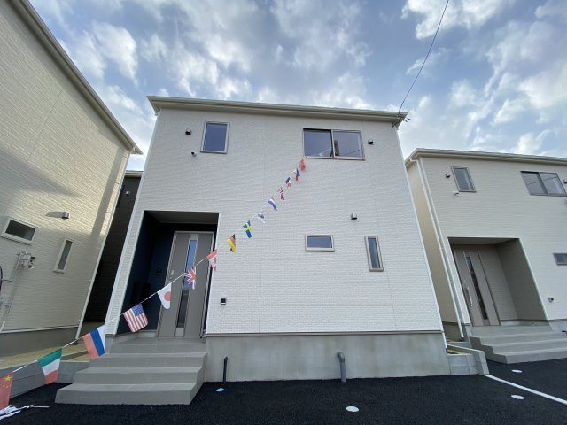 【いわき市小名浜大原第10／全3棟3号棟】　共働きの家族に住みやすい環境♪の外観|◆同施工写真です◆外観の写真です。お洒落な新築は気分が上がりますね♪
