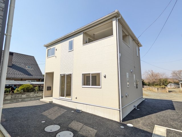 【中岡町第7】　全4棟／3号棟　＜期間限定キャンペーン開催♪＞の外観|同施工　外観も気になるポイント