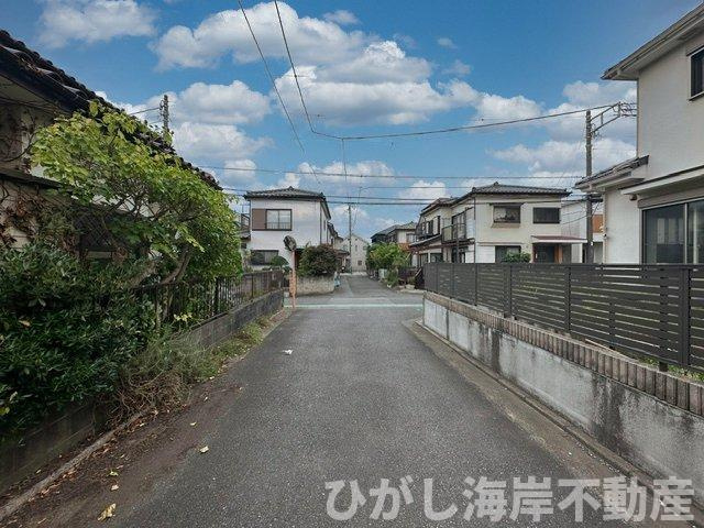 茅ヶ崎市室田２丁目　売地の前面道路含む現地写真|現地外観