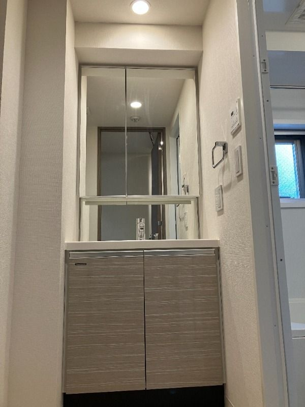 エルスタンザ神田須田町の独立洗面台