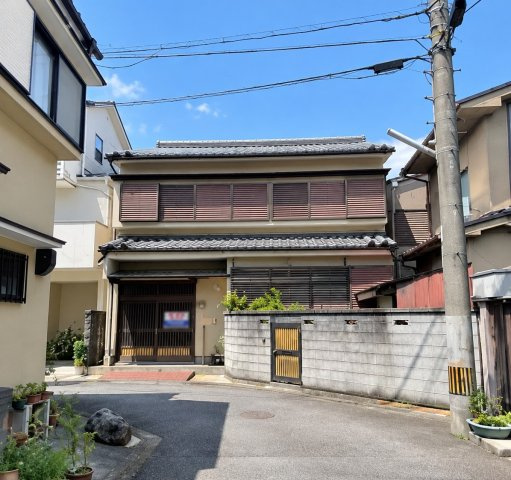 衣笠開キ町