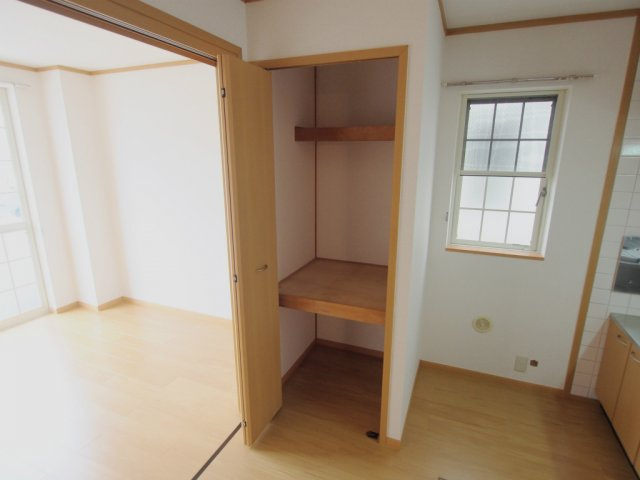 フェアリーランド　Bの収納