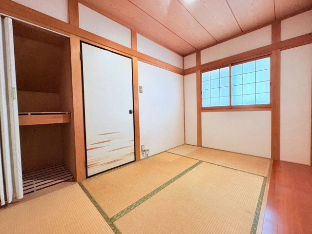 下津林番条町の和室