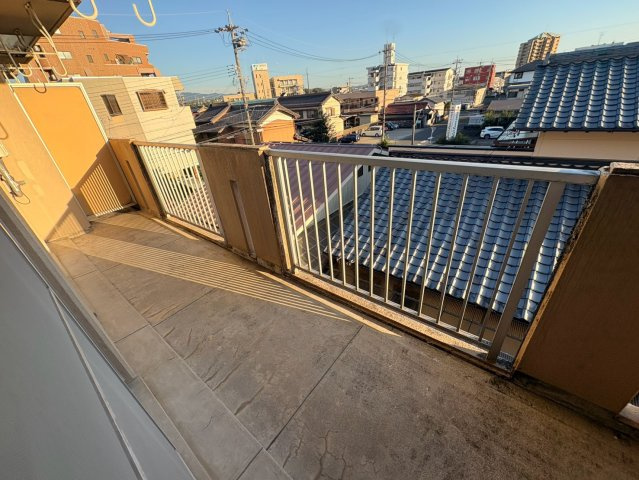 中根ビルのバルコニー