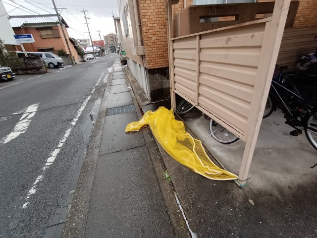 中根ビルの駐車場