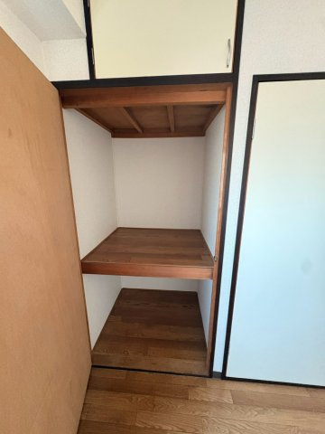 中根ビルの収納