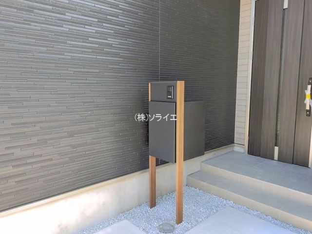 戸建 入間市高倉５丁目の玄関
