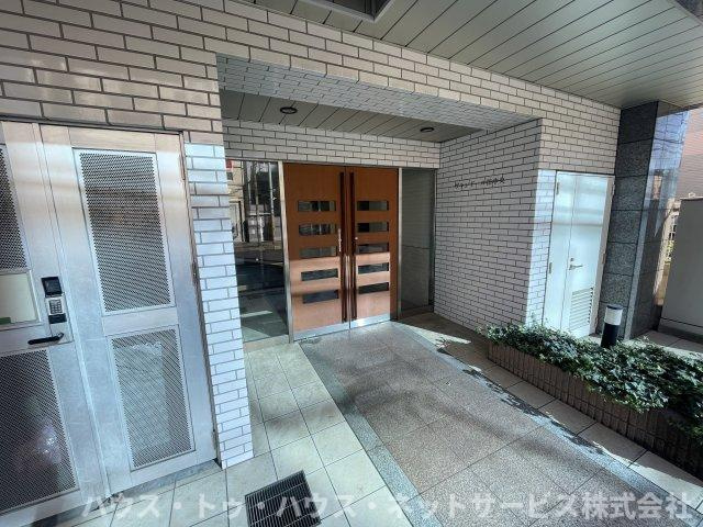 ヴランドール柏中央のエントランス
