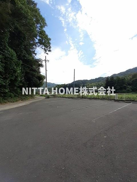 ヴィラージュＳｕｚｕＡの駐車場|敷地内駐車場があります◇