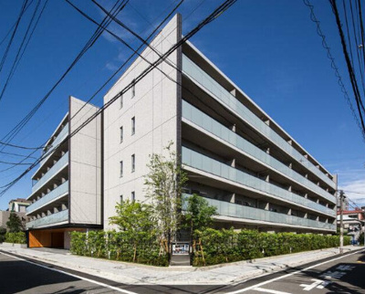 【外観】 | ザ・パークハビオ高円寺 | 鉄筋コンクリート造のがっちりとした建物。