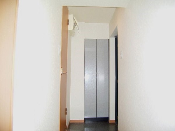 トーシンフェニックス下目黒の玄関|きれいな玄関です