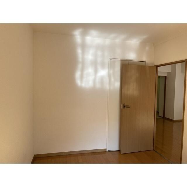 カーサグランデ本郷の洋室