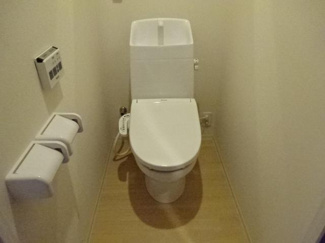 【トイレ】 | アレビアン | 落ち着いた色調のトイレです