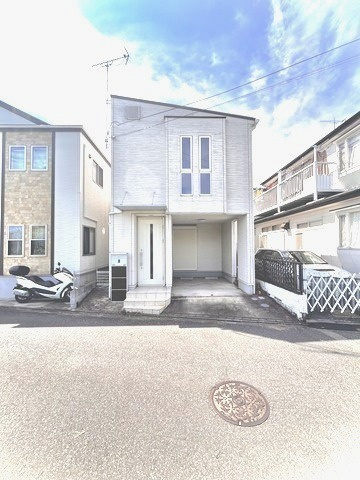 川越市木野目 中古戸建の前面道路含む現地写真