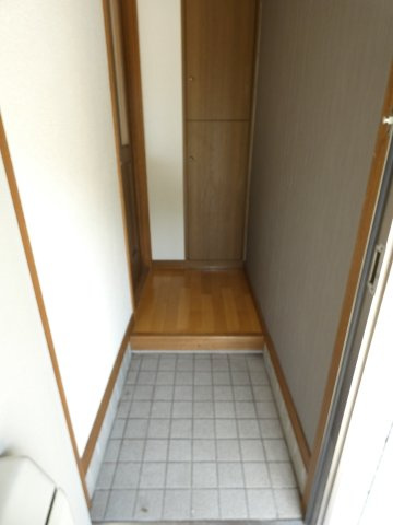 コーポ若葉の玄関