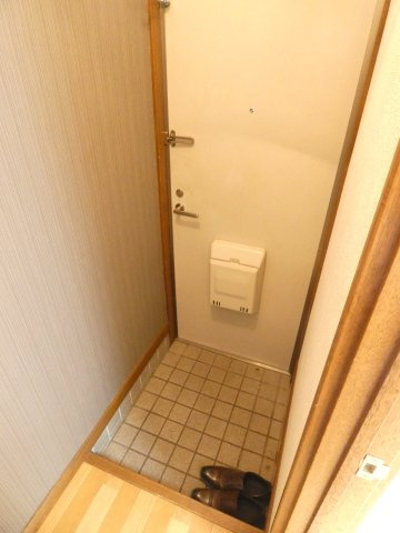コーポ若葉の玄関