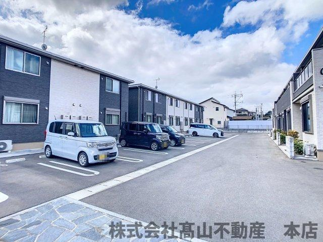 コモードＭＳ　Ｂの駐車場