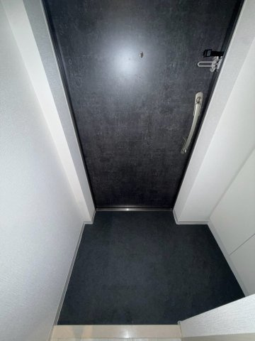 アドバンス神戸マリスⅠの玄関