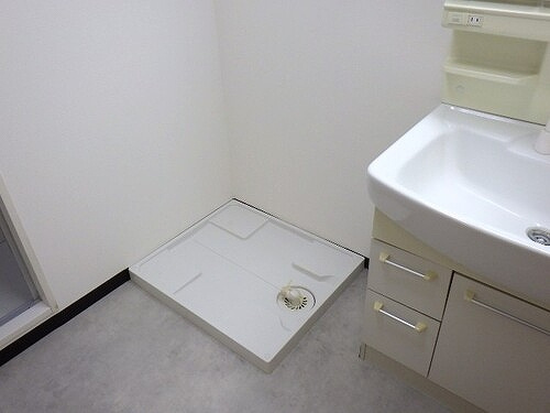ジュネシオン竜泉のその他|室内洗濯機置き場