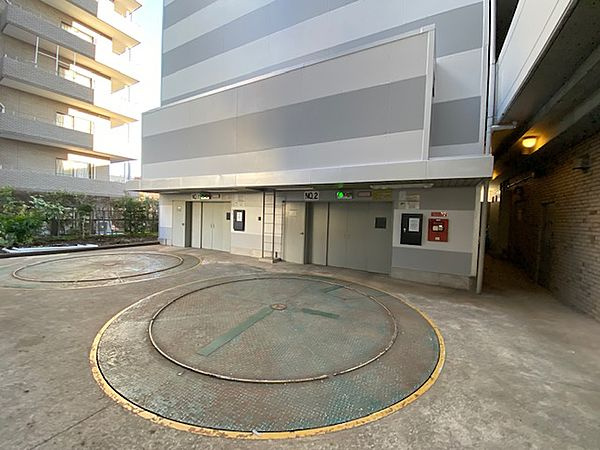 ダイワグレイスメゾン大島Ⅰの駐車場