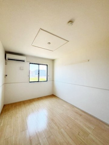 シャルールの内装