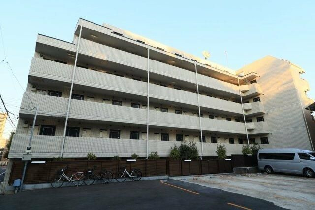 日神パレステージ本駒込の外観