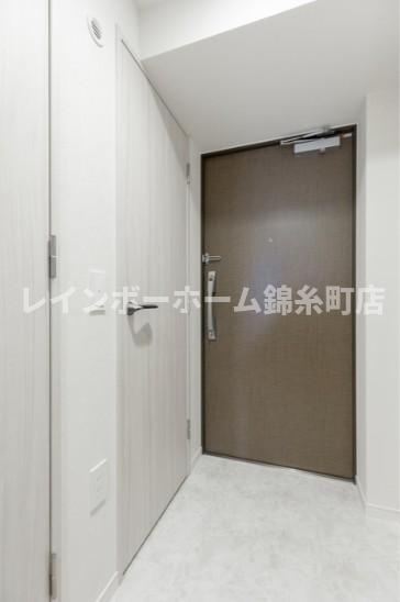 台東区台東２丁目の賃貸マンションの玄関