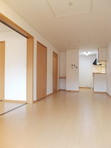 スウィートライフ野間Ａの居間・リビング|使いやすいリビングです