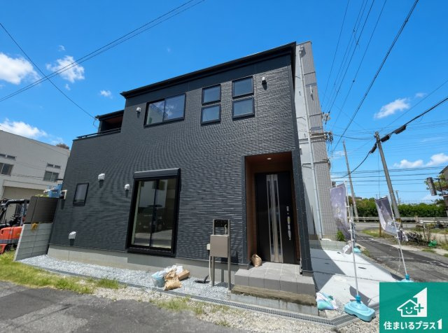 尼崎市南初島町　新築一戸建ての外観|安心の10年保証！外観を美しく保ち、雨水で汚れを落とします！気になることがありましたら、お気軽にお問い合わせください！