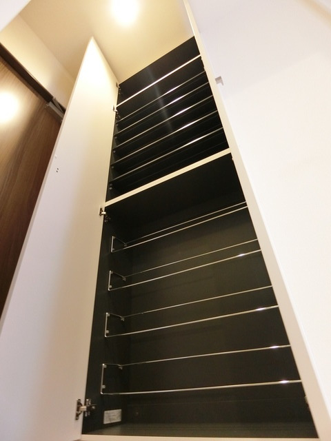 へーベルメゾン元町の玄関