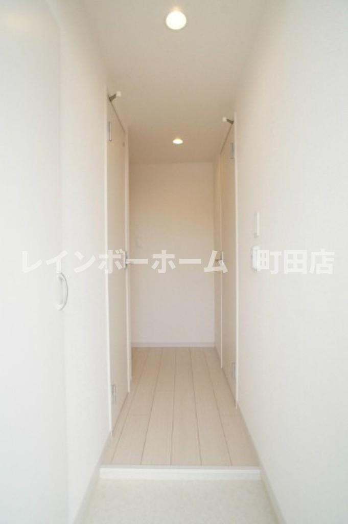 リブリ・ウエストヒルズ湘南※初期費用分割あと払いサービス利用可能の玄関