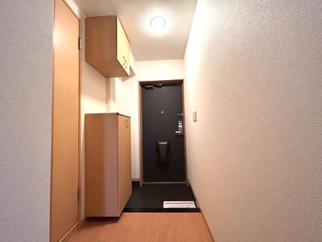 カーサ・ヴィバーチェの玄関|玄関