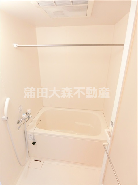 コスモリード羽田の浴室|追焚+浴室乾燥機付きのバスルーム　お風呂
