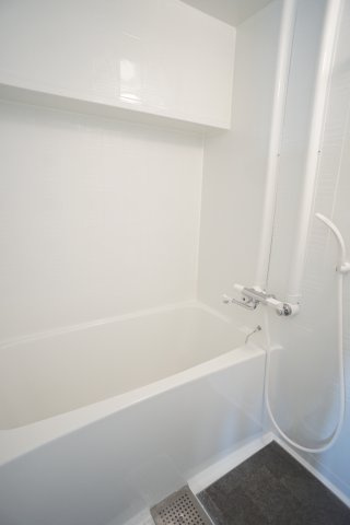 ソリッソ宝塚の浴室