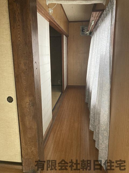 【内装】 | 本庄町収益戸建 | 明るい室内です