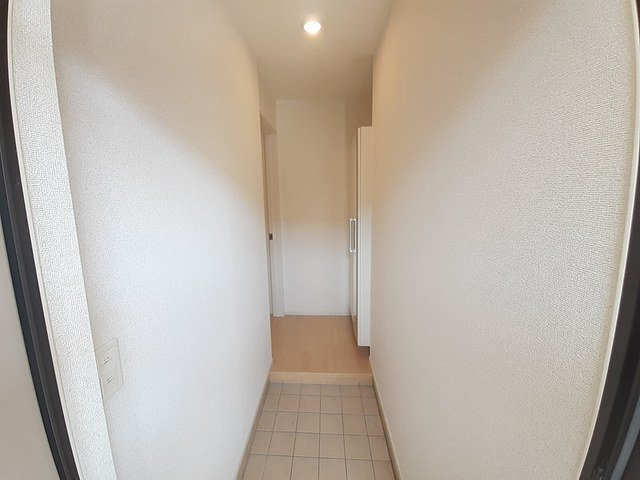 グランドソレイユ戸石の玄関