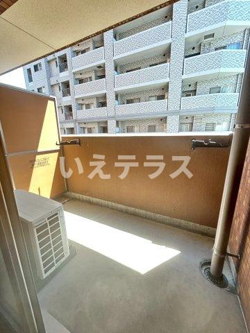 アーバングリーン神戸元町のバルコニー