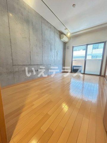 アーバングリーン神戸元町の居間・リビング