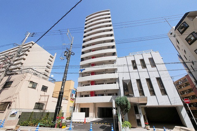 セレニテ中崎町リアンの外観